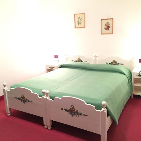 מדונה די קמפיליו Hotel Tosa מראה חיצוני תמונה