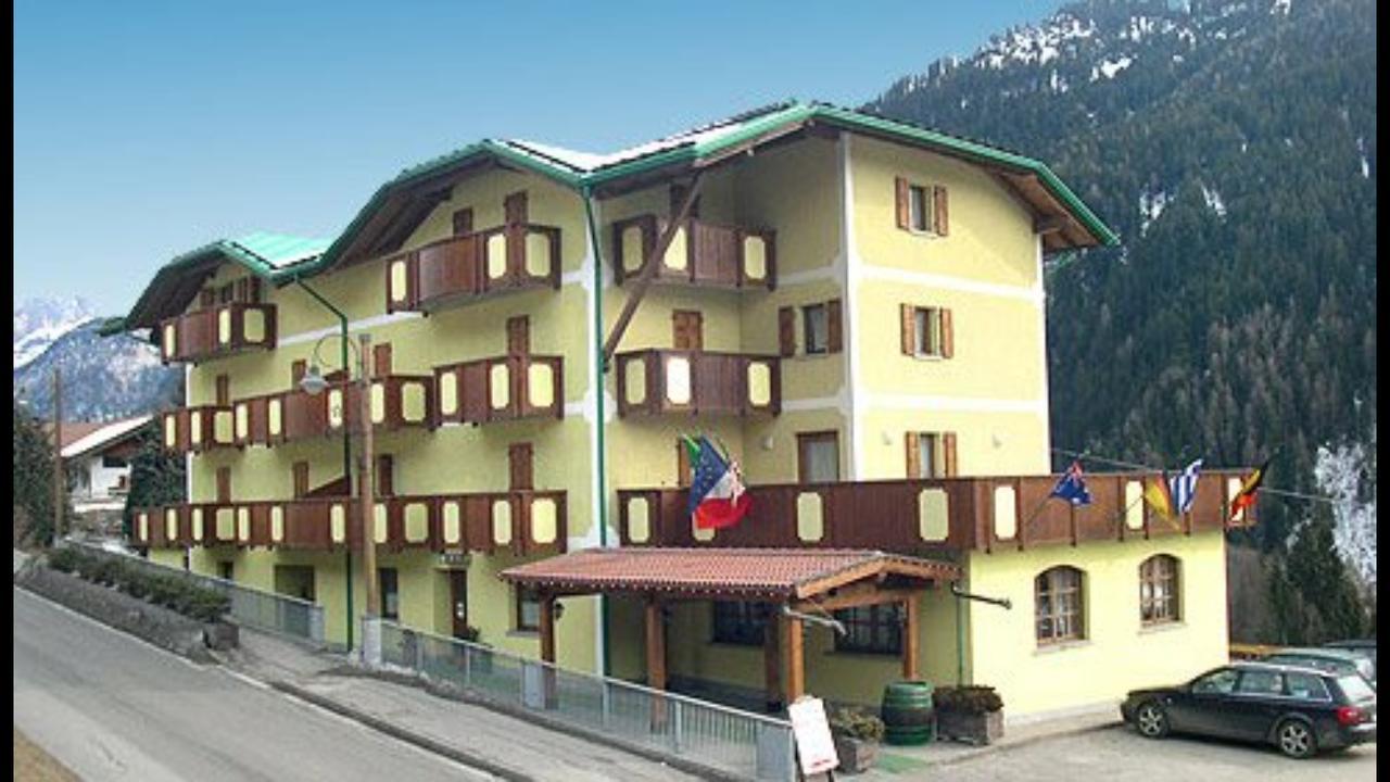מדונה די קמפיליו Hotel Tosa מראה חיצוני תמונה