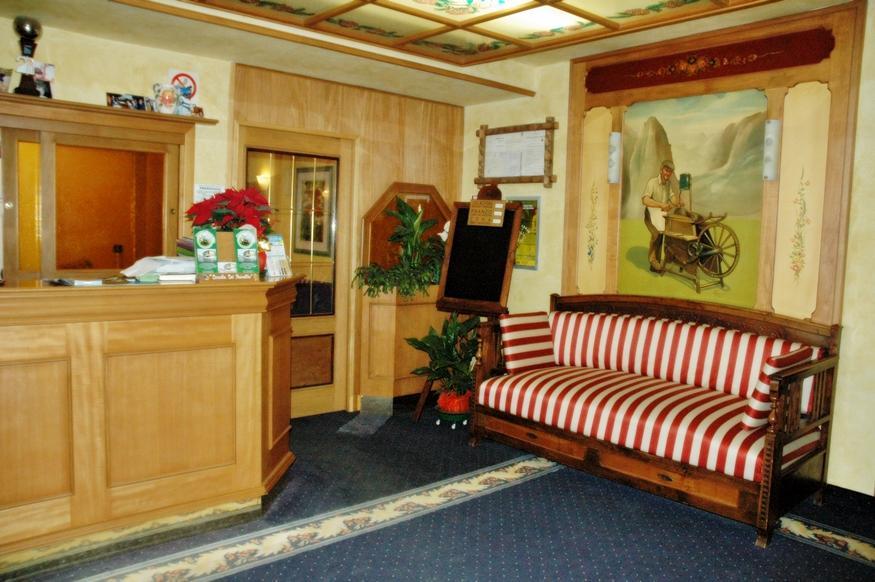 מדונה די קמפיליו Hotel Tosa מראה חיצוני תמונה