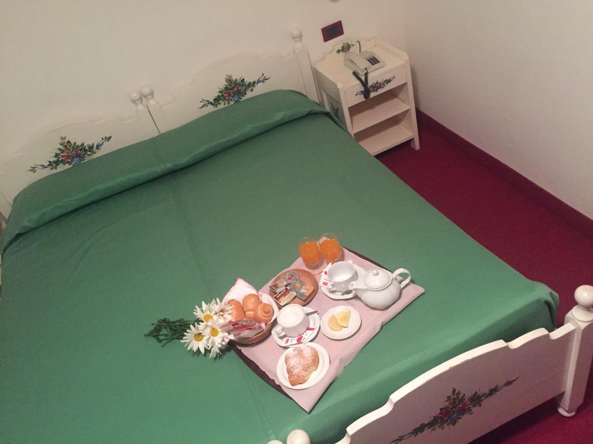 מדונה די קמפיליו Hotel Tosa מראה חיצוני תמונה